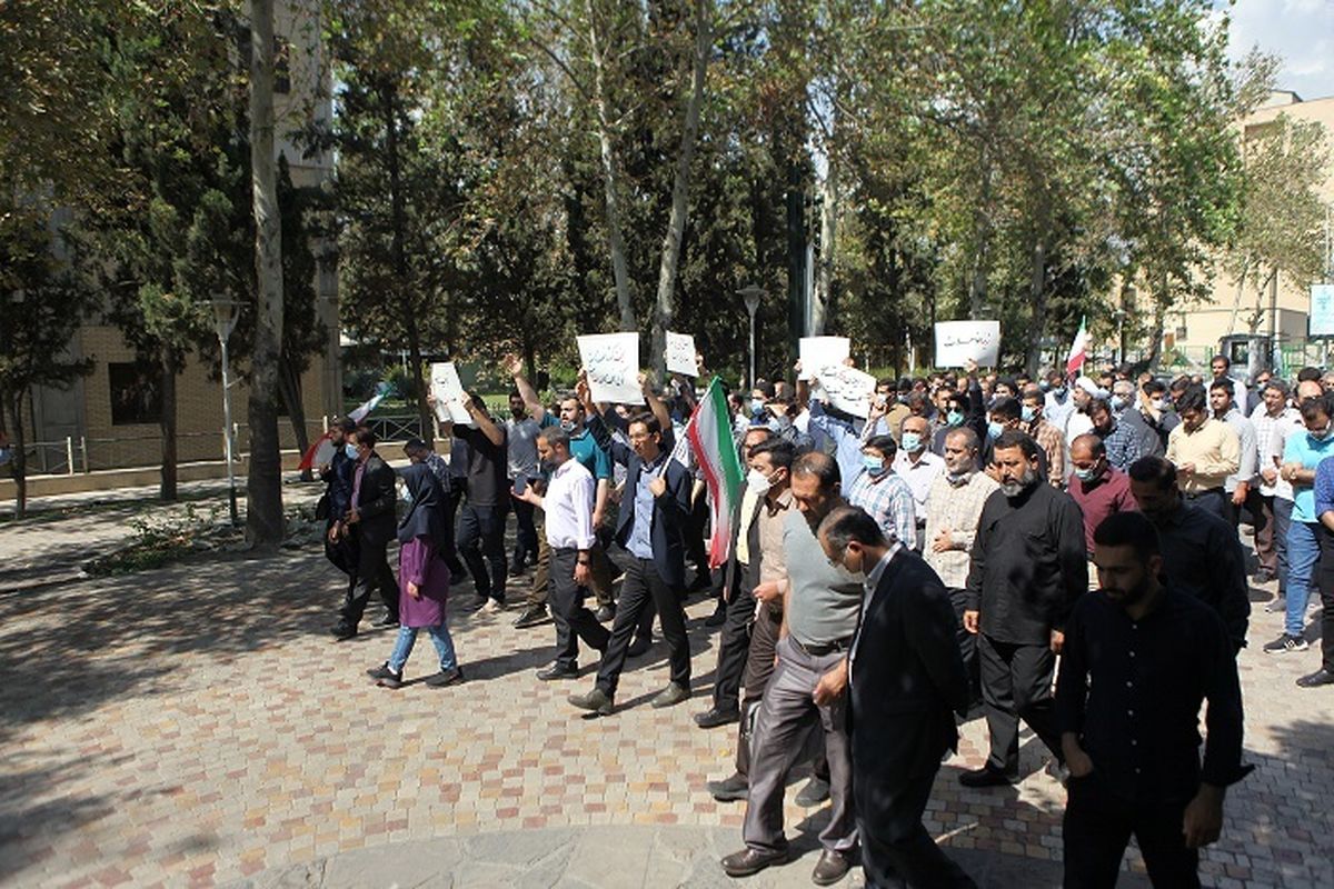 کیهان: یکی دو روز آینده مردم انقلابی وارد صحنه می‌شوند؛ به جنایتکاران امان ندهید