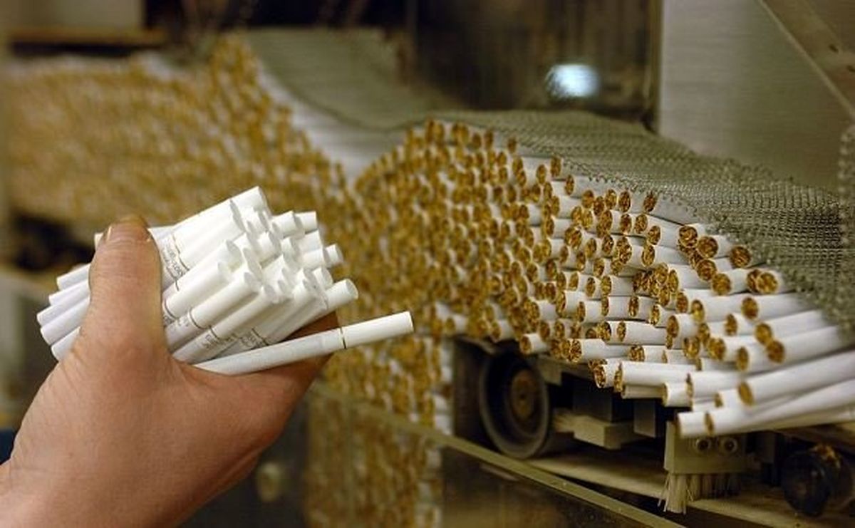 افزایش مالیات سیگارِ داخلی، قاچاق را بیش‌تر می‌کند یا کم‌تر؟